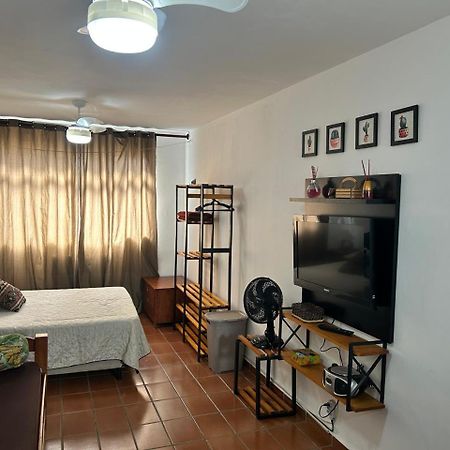 Praia Grande - Aviacao - Apto Estudio - 200 Mts Da Praia Екстериор снимка